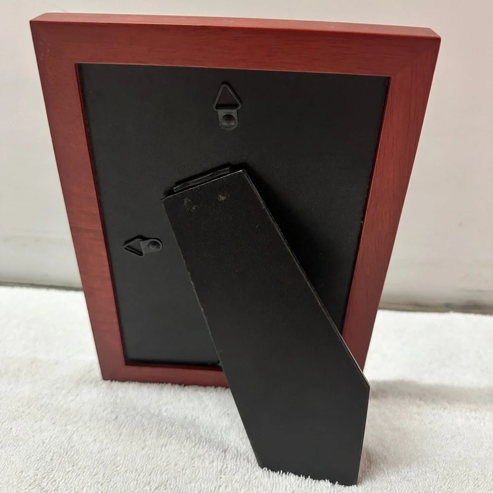 Wooden 5x7 Solid Wood Photo Frame RICED TO SELL